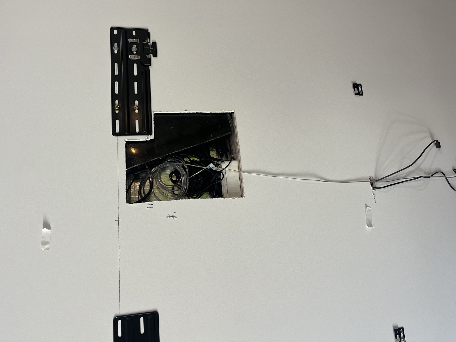 TV Wall Mounting — Broad AV project